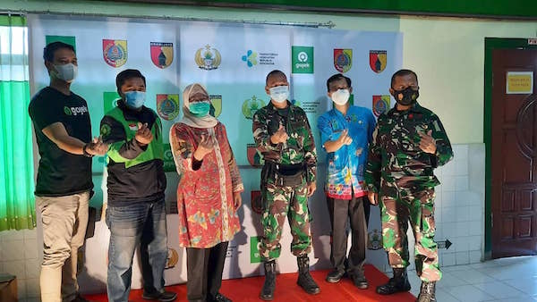 Vaksinisasi Pelayanan Publik Driver Ojek Online di Jember